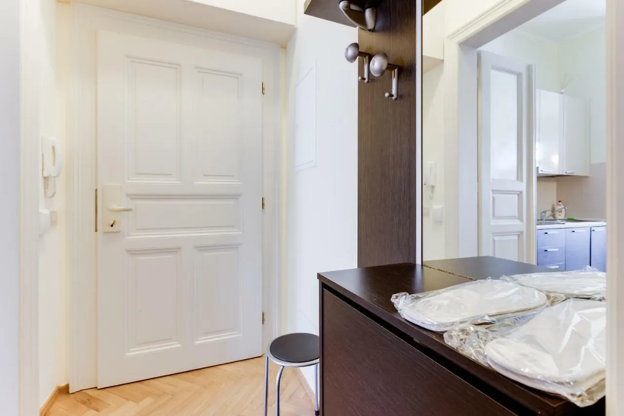 Halkova Studio Apartment Prague Czech Republic